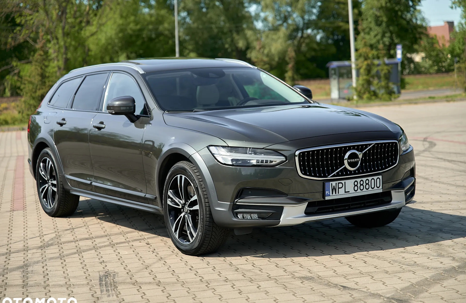 Volvo V90 Cross Country cena 118900 przebieg: 155000, rok produkcji 2017 z Płock małe 781